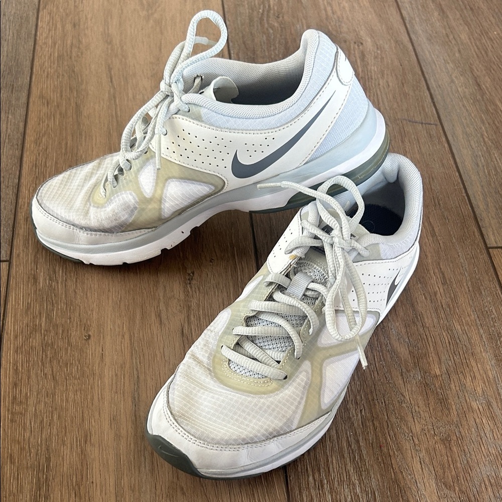 Nike Training - Air Sculpt TR Light Gray and White Athletic Shoes